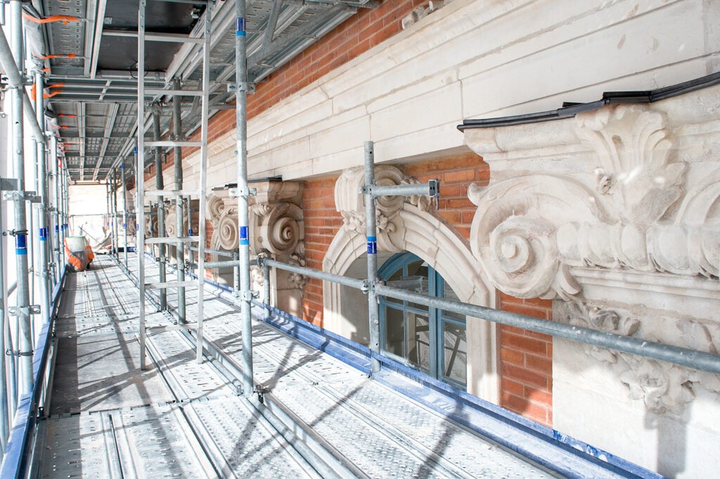 Sécurisation et restauration de la façade principale du Capitole - Toulouse,